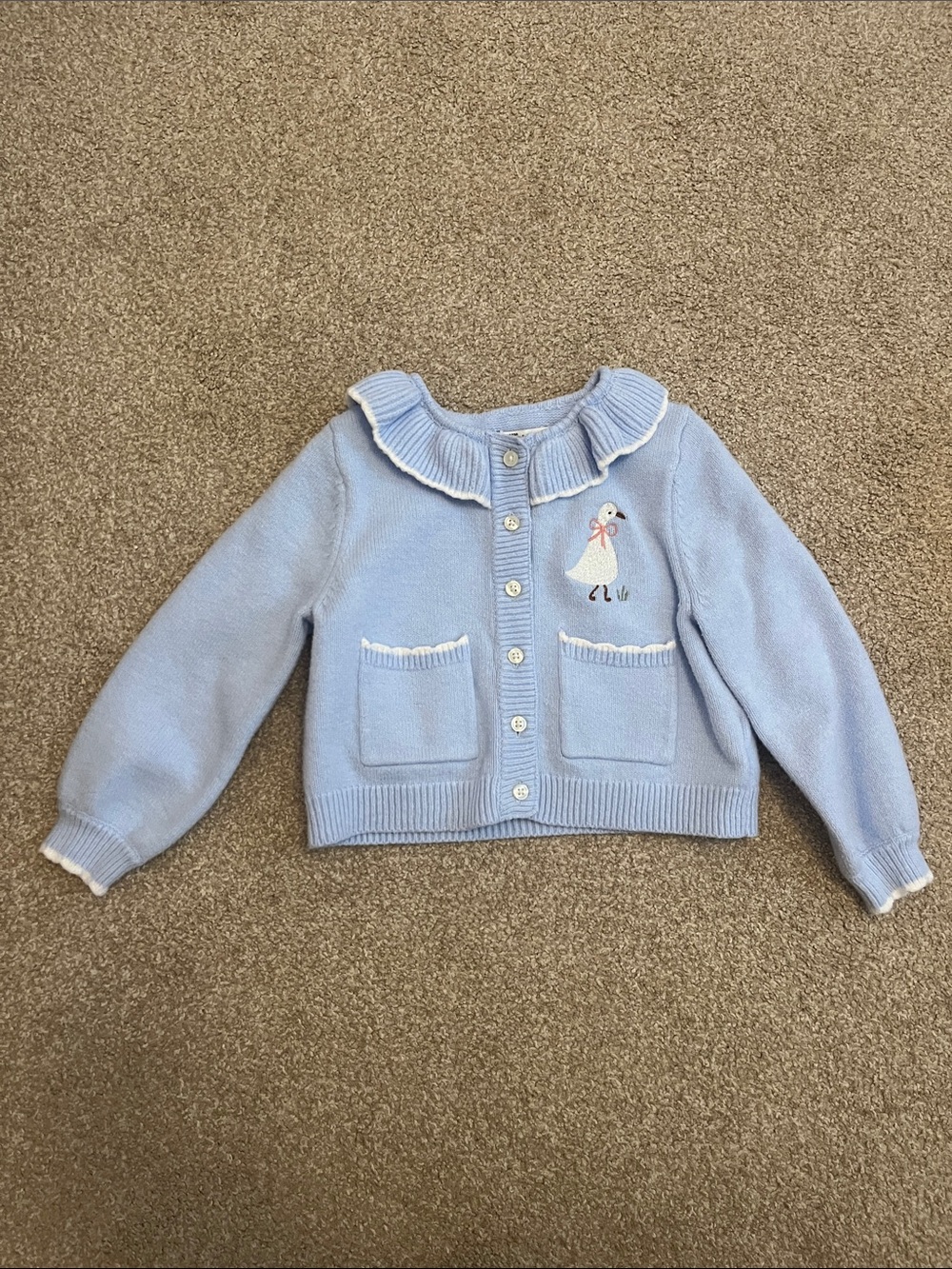 Ruffle Collar Cardigan with Embroidered Goose